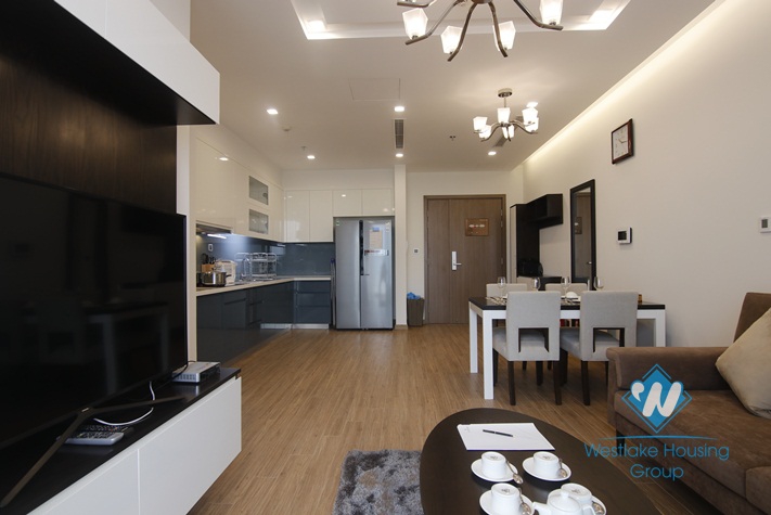 A bright and new apartment for rent in Vinhome Metropolis