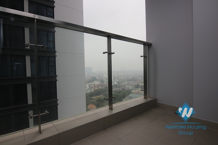 A good quality 3 bedroom apartment for rent in Vinhome Metropolis