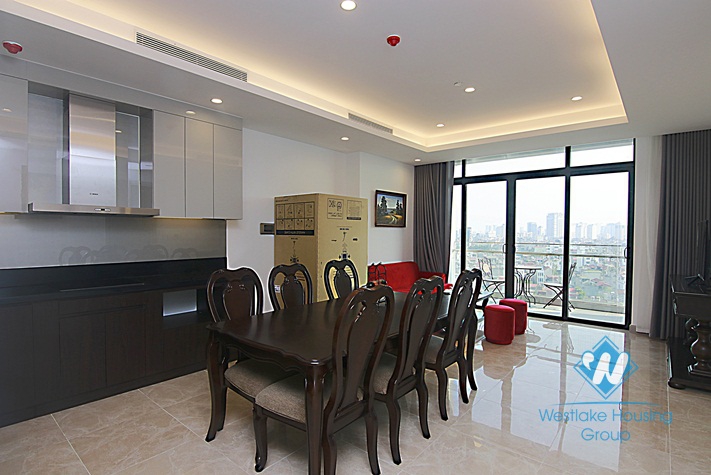 A delightful 2 bedroom apartment for rent in Sun Grand City