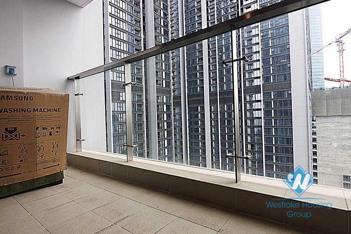 A delicate 2 bedroom apartment for rent in Vinhome Metropolis