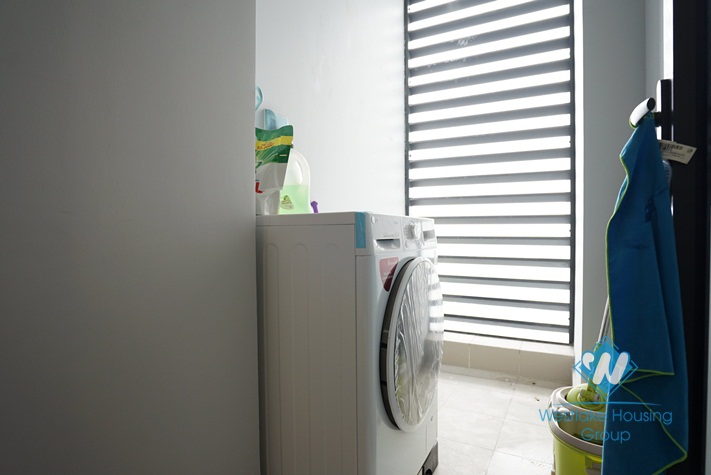 A pretty 3 bedroom apartment for rent in Vinhome Metropolis