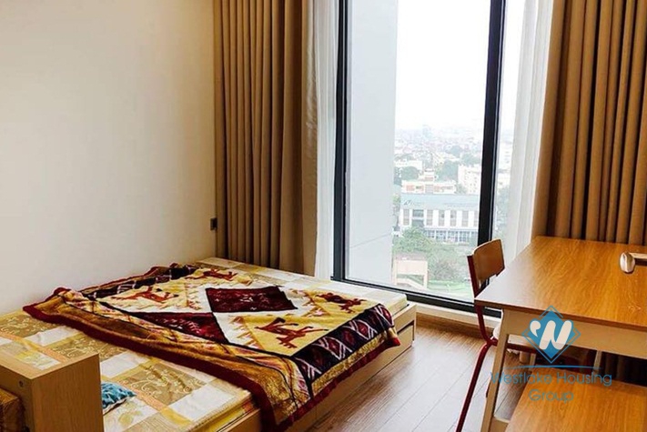 A nice 2 bedroom apartment for rent in Vinhome Metropolis