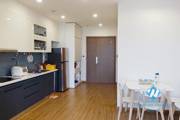 A nice 2 bedroom apartment for rent in Vinhome Metropolis