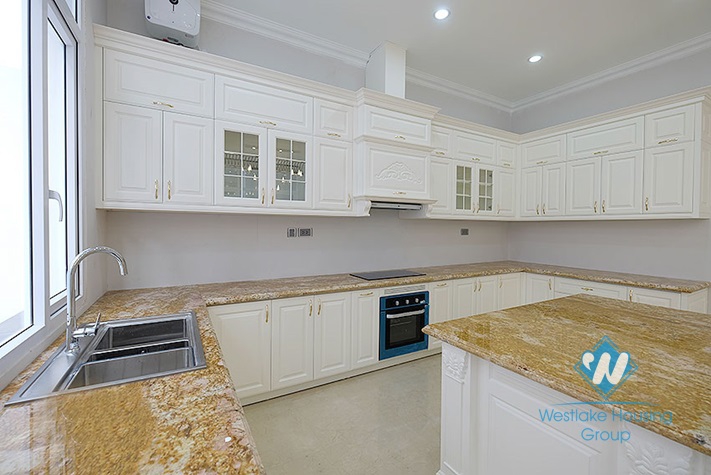 Unfurnished 5 bedrooms villa/house for rent in Ciputra, K2 Block.