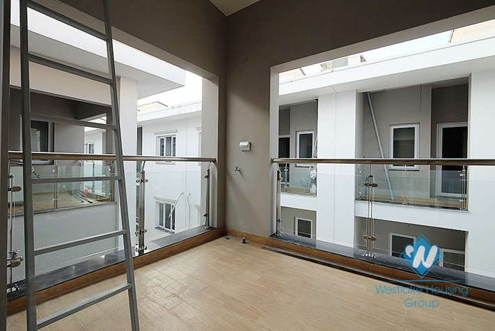 Unfurnished 5 bedrooms villa/house for rent in Ciputra, K2 Block.