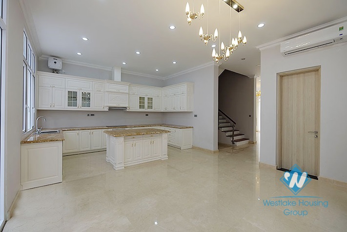 Unfurnished 5 bedrooms villa/house for rent in Ciputra, K2 Block.