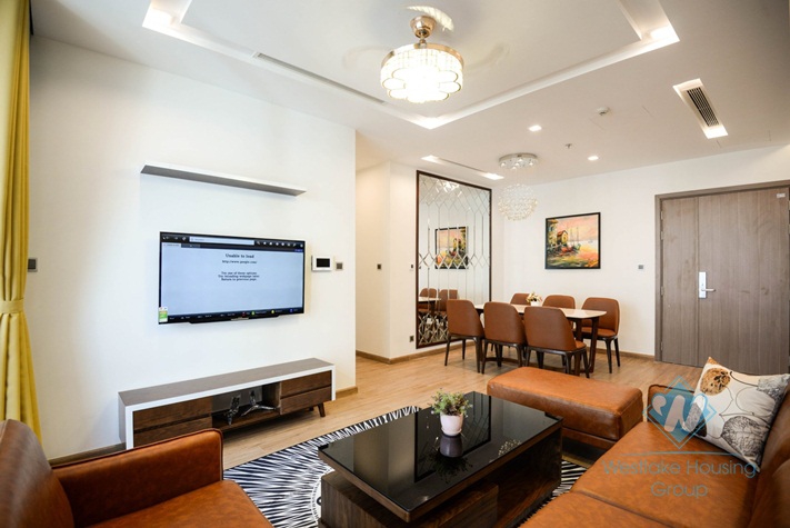 High-end apartment with 4 bedrooms, 3 bathrooms for rent in Vinhome MetroPolis