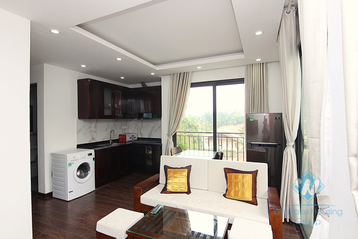 Stunning apartment with beautiful lighting for rent in Xuan Dieu, Tay Ho District