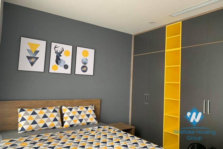New apartment with natural light for rent in M2 Building - Vinhome Metropolis  