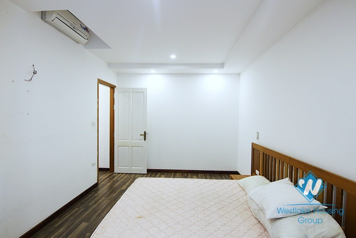 Fully furnished apartment for rent in Tay Ho, Ha Noi