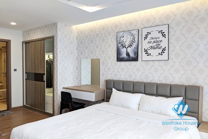 Beautiful 04 bedrooms in Vinhome Metropolis for rent, Ba Dinh District 