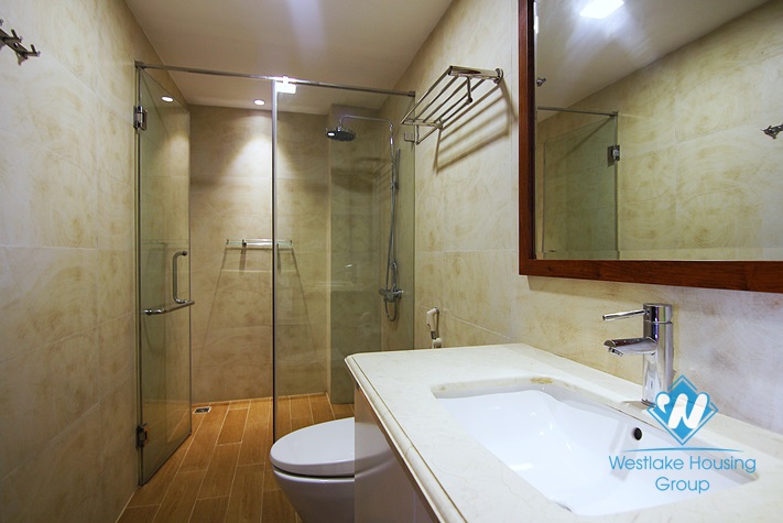 Big 04 bedrooms apartment for rent in Xuan Dieu st, Tay Ho District 