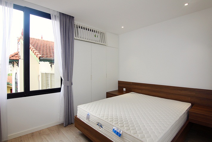 A brand new and modern 2 bedroom apartment for rent in To ngoc van, Tay ho