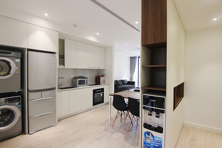 A brand new and modern 2 bedroom apartment for rent in To ngoc van, Tay ho