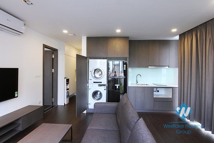 A brand new 1 bedroom apartment with lot of natural light for rent in To ngoc van
