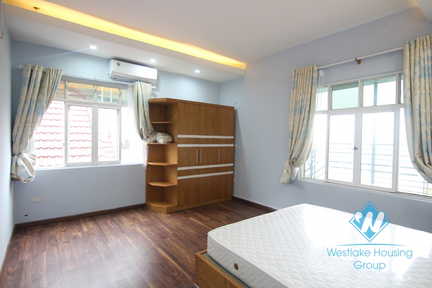 Lakeside three bedroom apartment for rent in Tay Ho