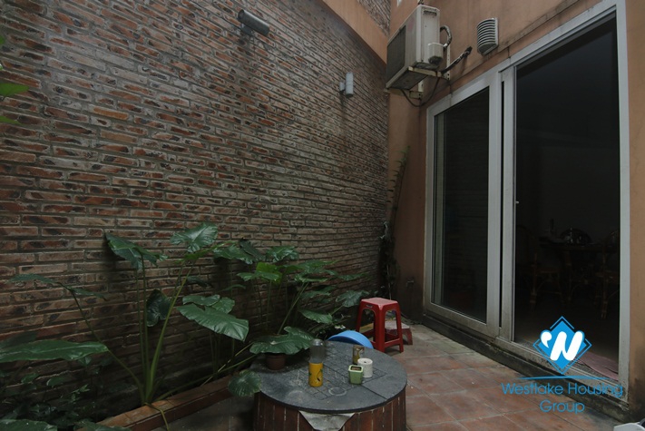 A cheap house with 3 bedroom for rent in Doi Can, Ba Dinh