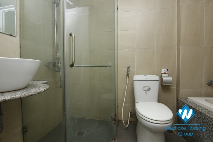 A cheap house with 3 bedroom for rent in Doi Can, Ba Dinh