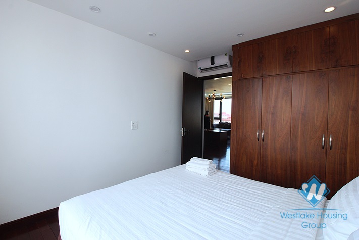 Well-furnished 3 bedrooms apartment for rent in Tran Quoc Hoan, Cau Giay