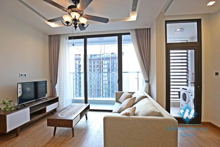 Good quality 2 bedrooms apartment for rent in Metropolis Lieu Giai, Ba Dinh