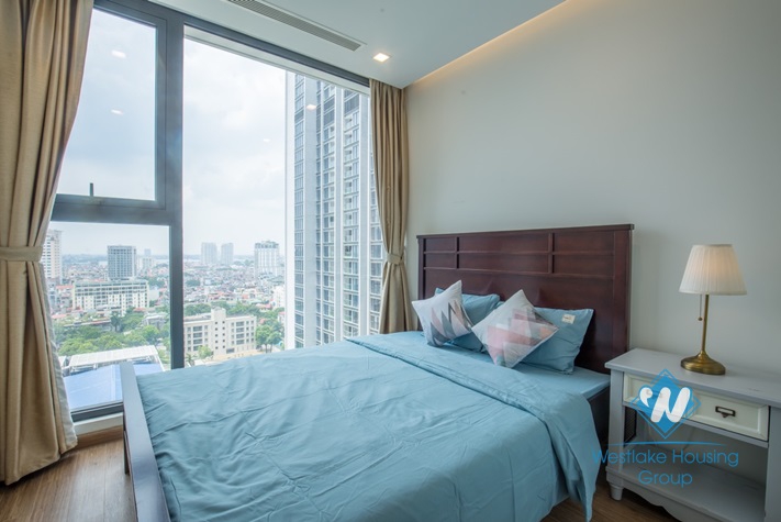 Well-furnished apartment for rent in Metropolis building, Lieu Giai, Ba Dinh