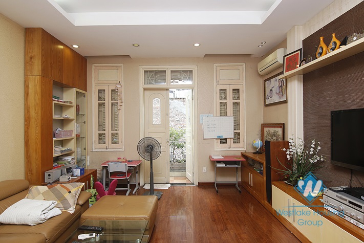 Nice house with 3 bedrooms for rent in Ho Ba Mau area, Dong Da District 