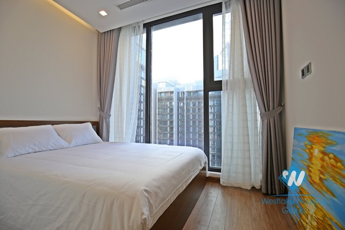 Good quality 2 bedrooms apartment for rent in Metropolis Lieu Giai, Ba Dinh