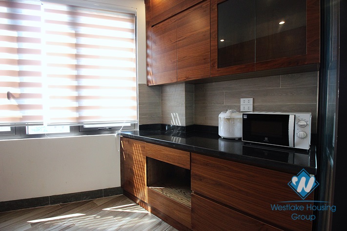 Well-furnished 3 bedrooms apartment for rent in Tran Quoc Hoan, Cau Giay