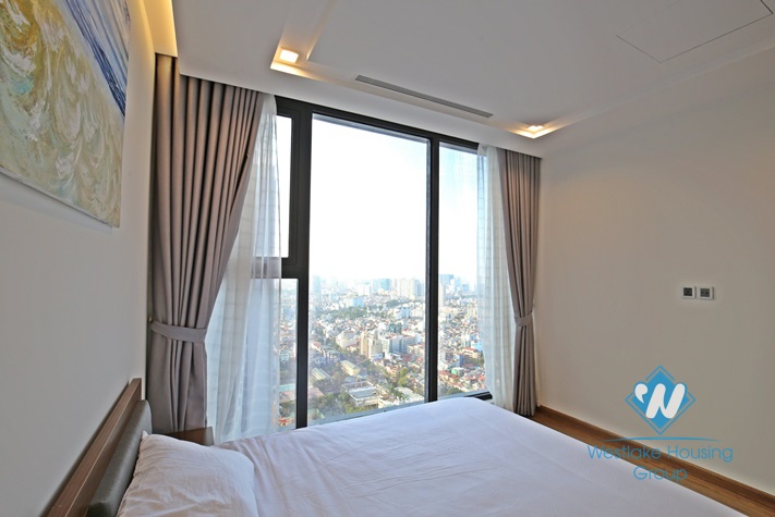 Good quality 2 bedrooms apartment for rent in Metropolis Lieu Giai, Ba Dinh