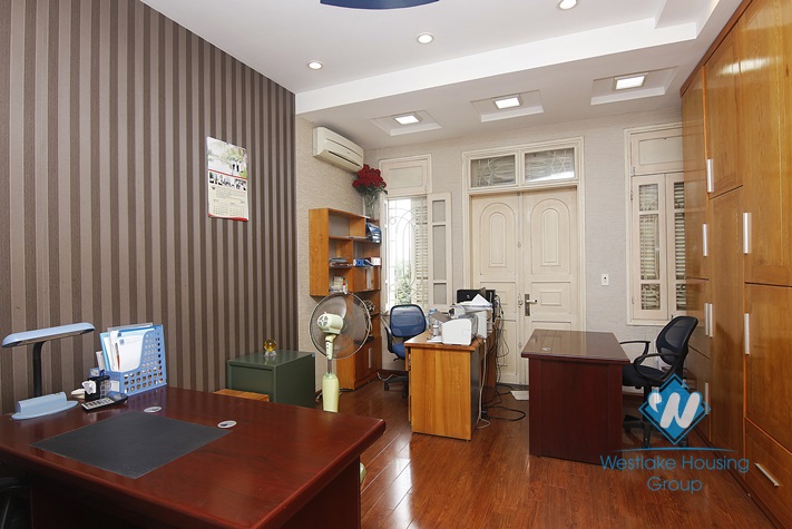 Nice house with 3 bedrooms for rent in Ho Ba Mau area, Dong Da District 