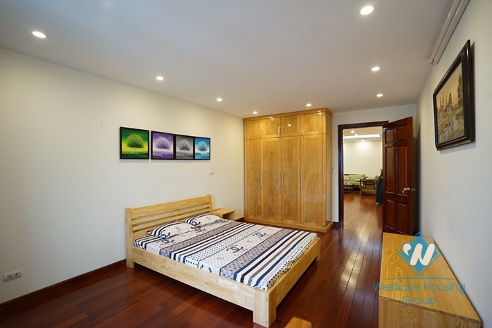 A spacious 3 bedroom apartment for rent in Ba Dinh District