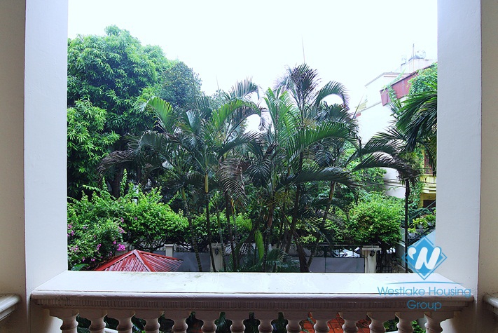 A massive Western style house for rent in Tay Ho District