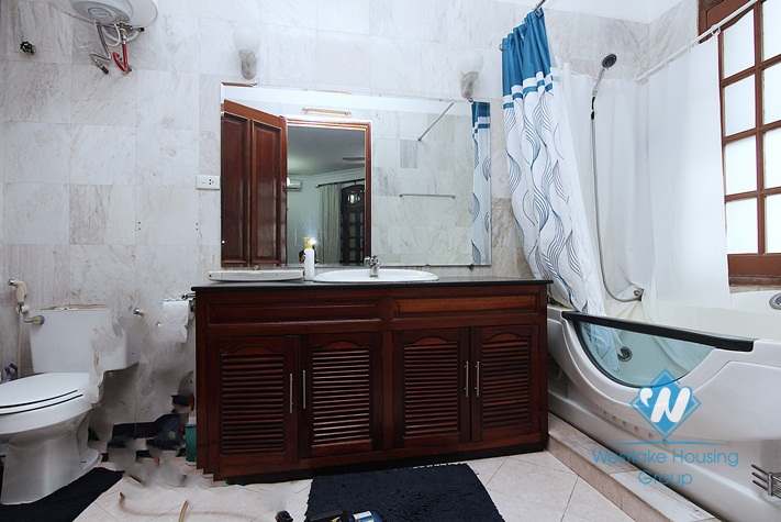 A massive Western style house for rent in Tay Ho District