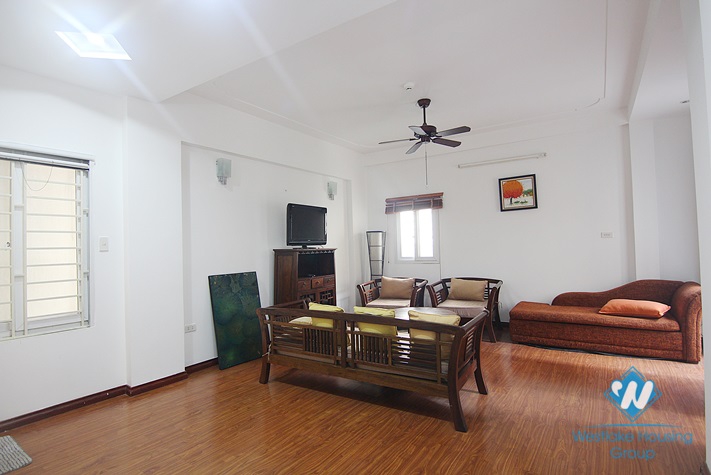 Cheap house with nice design for rent in Au Co st, Tay Ho District 