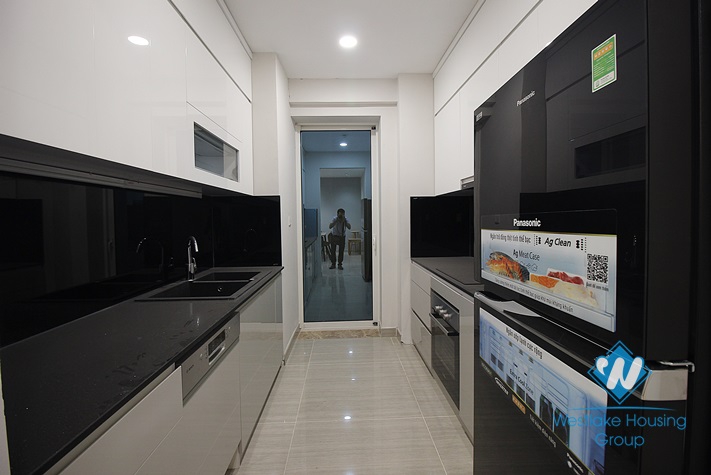 A brand new and affordable 3 bedroom apartment for rent in Ciputra, Tay ho 
