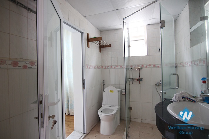 3 bedroom apartment with nice view for lease in Au co, Tay Ho
