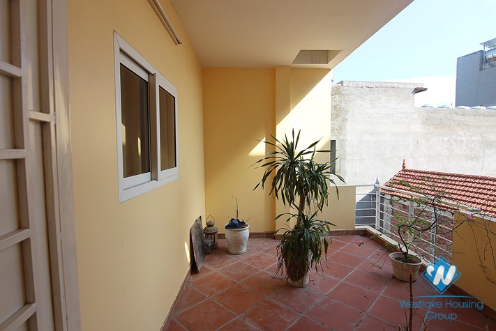 Cheap house with nice design for rent in Au Co st, Tay Ho District 