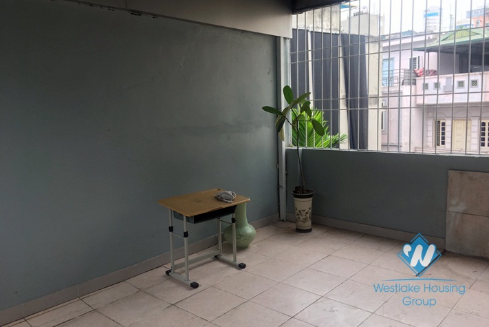 A cheap 4 bedroom house for rent in Doi Can, Ba dinh