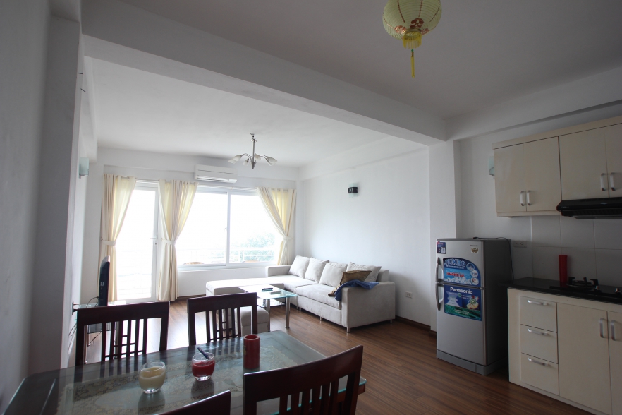 Lake view one bedroom apartment for rent on Tu Hoa street, Tay Ho, Hanoi