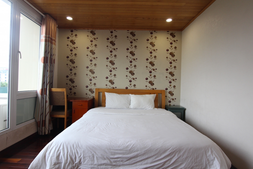 An elegant three-bedroom duplex on Lang Ha street, Ba dinh
