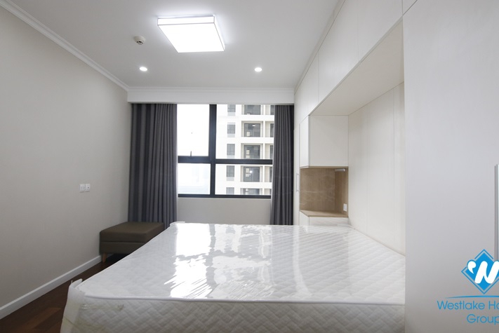 High-end three-bedroom apartment with lake view in D'capital building on Tran Duy Hung st, Cau Giay