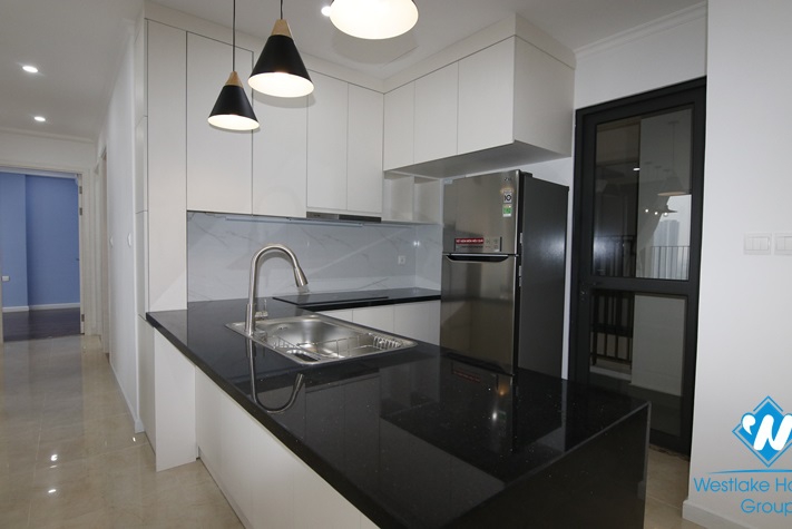 High-end three-bedroom apartment with lake view in D'capital building on Tran Duy Hung st, Cau Giay