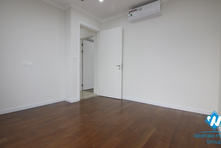 A spacious three-bedroom apartment on a high floor of the luxury building D'capital in Cau Giay district