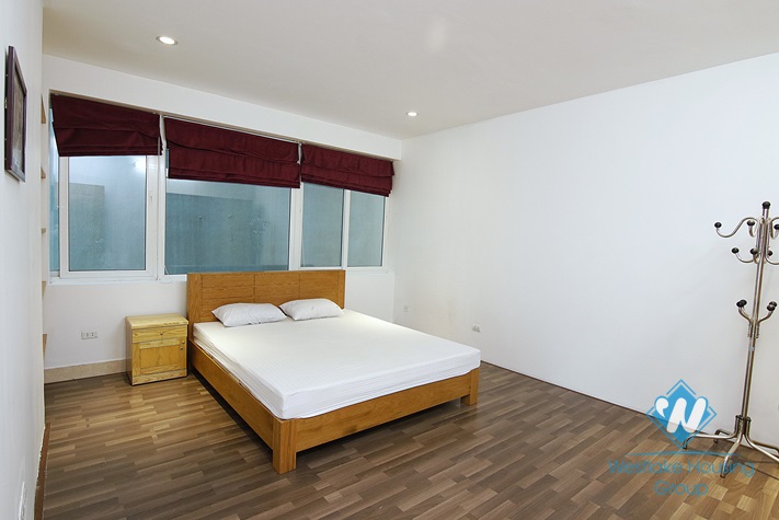 Spacious 1 bedroom apartment for rent in Thuy Khue, Ba Dinh area