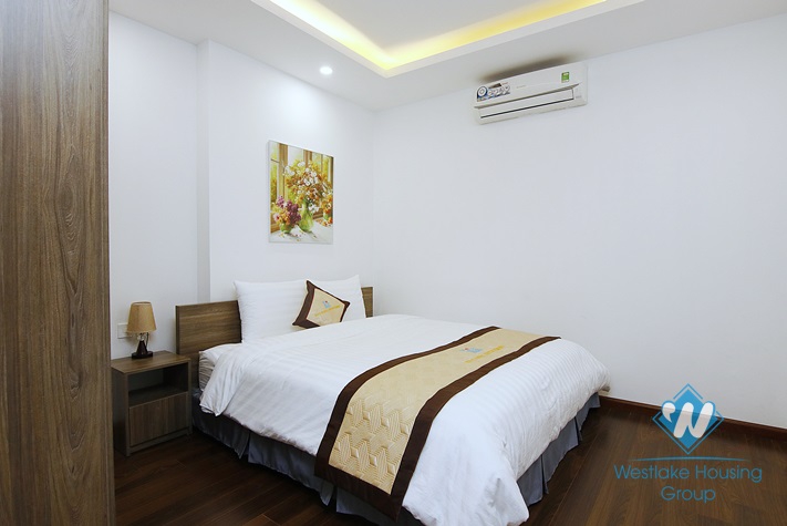 Spacious 1 bedroom apartment for rent in Dich Vong Hau street, Cau Giay