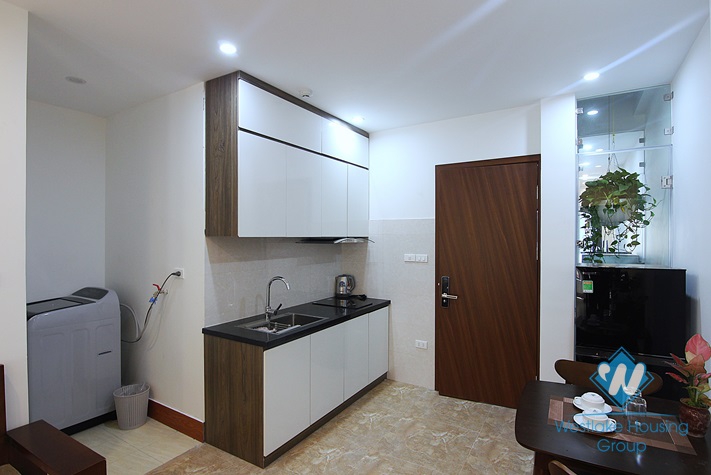 A newly 1 bedroom apartment for rent in Nhat Chieu street, Tay Ho