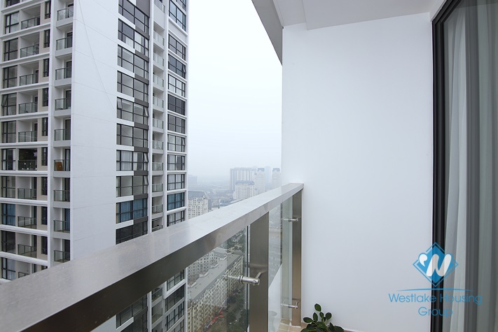 High floor 2 bedrooms apartment for rent in Skylake building, Cau Giay