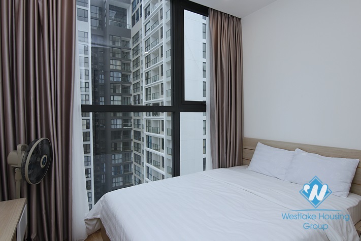 High floor 2 bedrooms apartment for rent in Skylake building, Cau Giay
