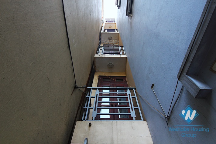 Reasonable price house for rent in Nhat Chieu st, Tay Ho