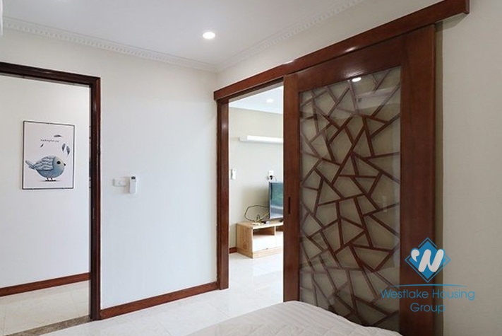 A bright 2 bedroom apartment with a captivating view for rent in Truc Bach Island